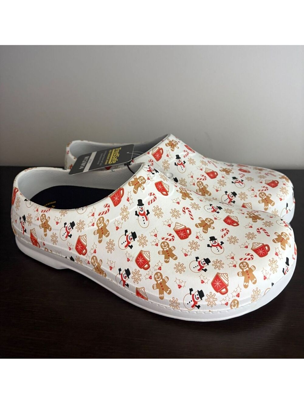 New TredSafe Unisex Slip-Resistant Clogs with Holiday Print Mens 12 Womans 14